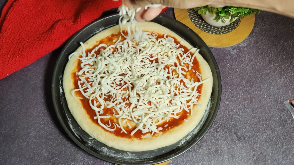 homemade pepperoni pizza