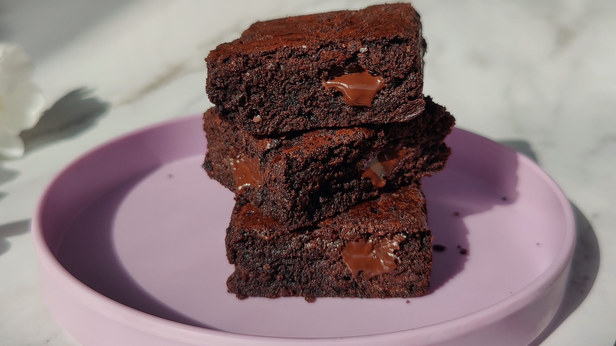 https://theartisticcook.com/wp-content/uploads/2023/08/Brownies-scaled.jpg