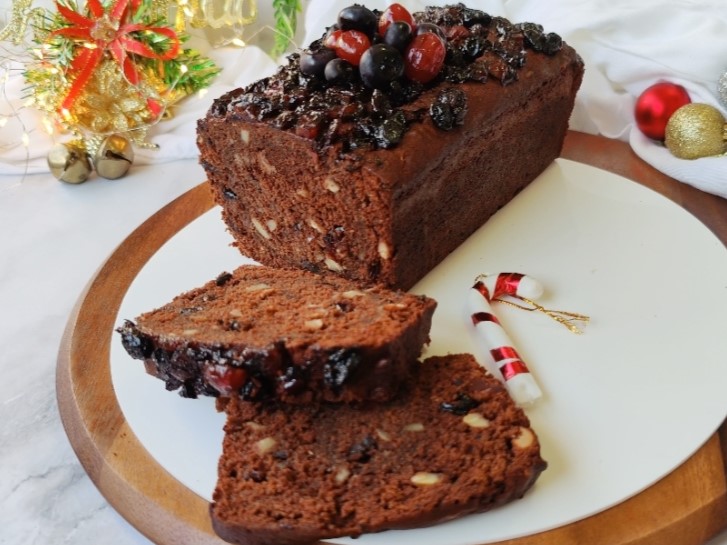 Sparkly Christmas Forest Cake | Christmas Cake Recipes | Tesco Real Food